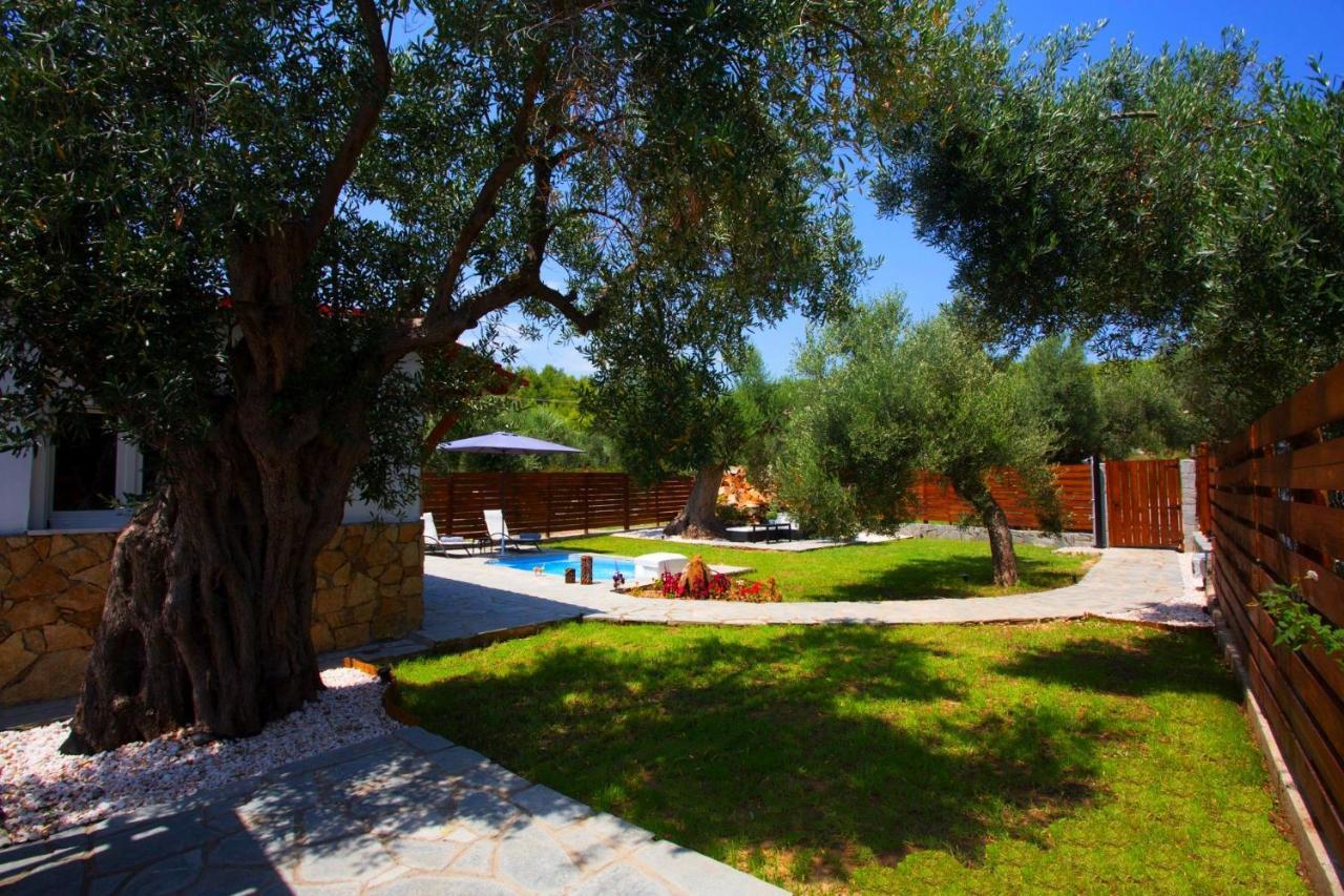 Salonikiou Beach Apartments & Villas Ayos Nikolaos Dış mekan fotoğraf