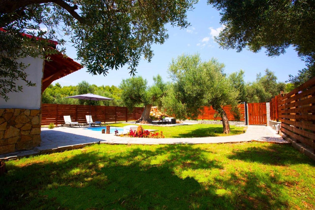Salonikiou Beach Apartments & Villas Ayos Nikolaos Dış mekan fotoğraf